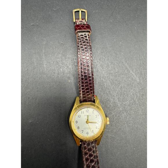 Vintage Citizen 17 Jewels Watch Women\'s 2300 65-2563 Gold Plated Leather Band main image 7